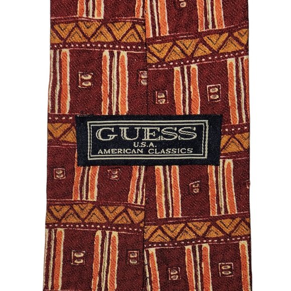 Guess Short Necktie Tie Red Orange White Geometric Pattern 100% Silk Made in USA - Picture 4 of 5